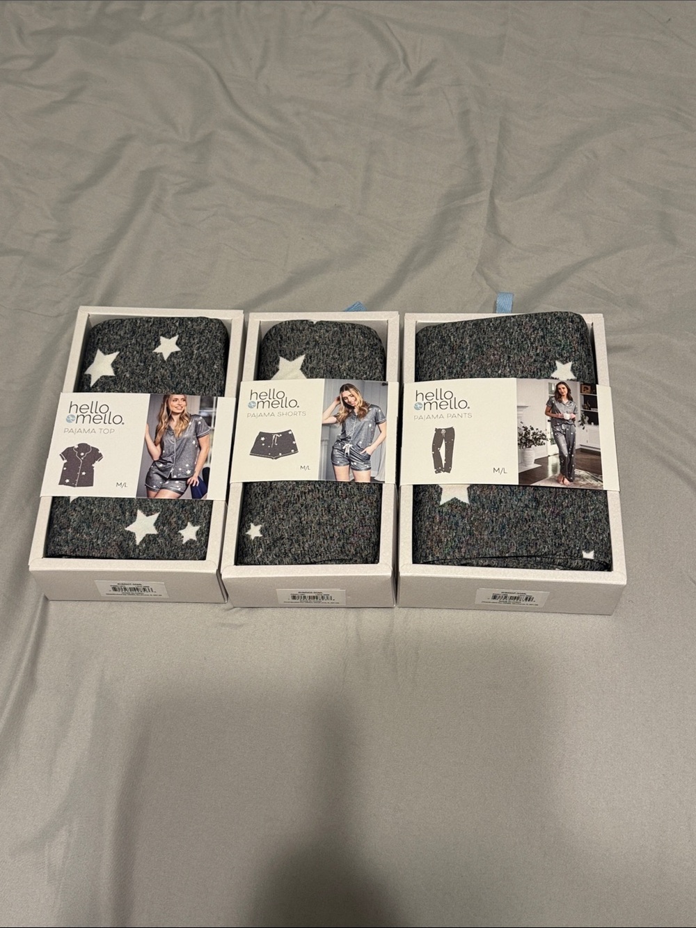 Hello Mello Women’s Star Print Pajama Set - Charcoal Gray